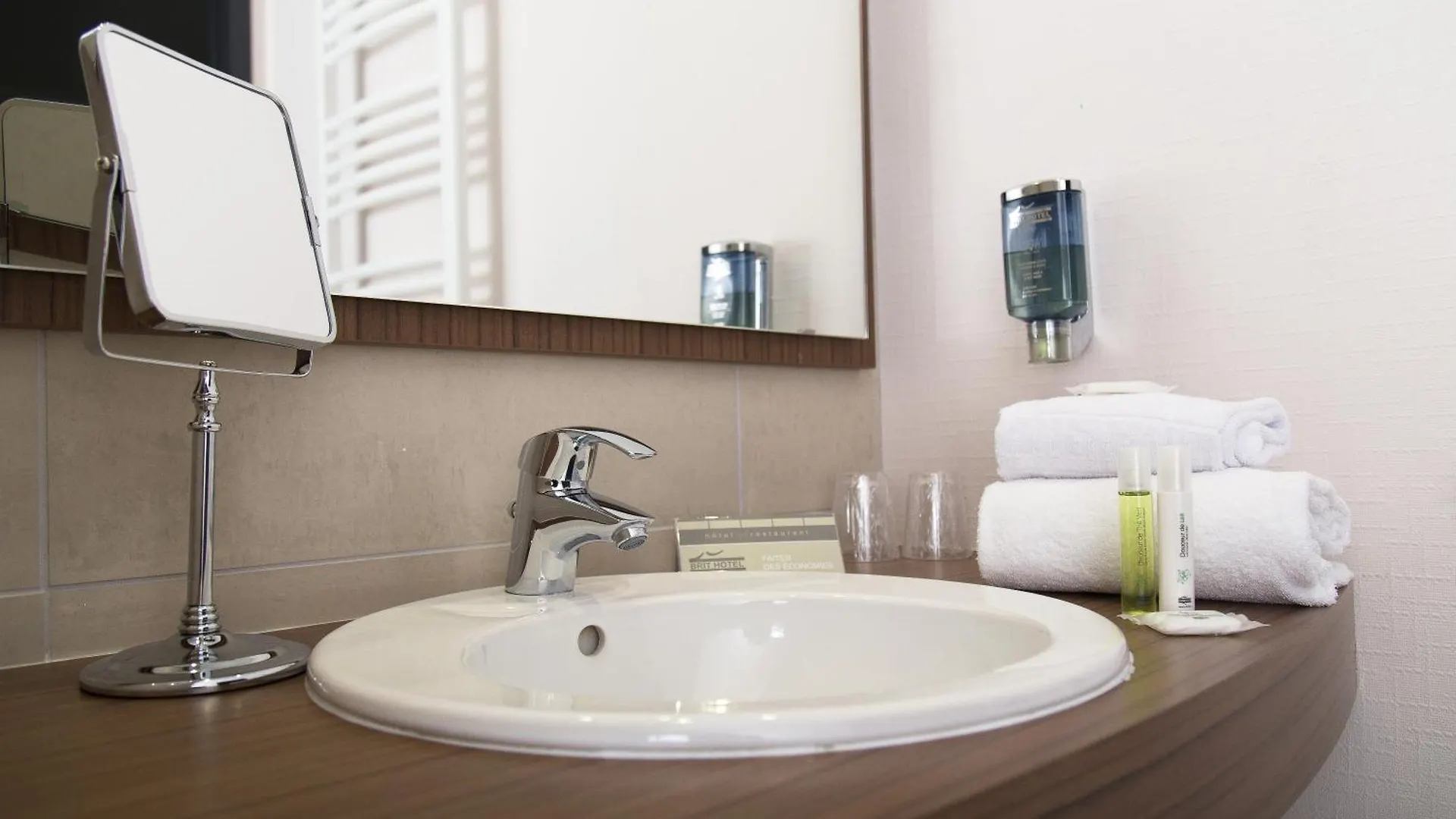 Brit Hotel Toulouse Colomiers - L'Esplanade